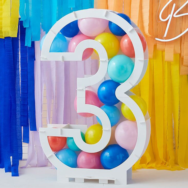 Balloon Mosaic Number  "3" Stand 