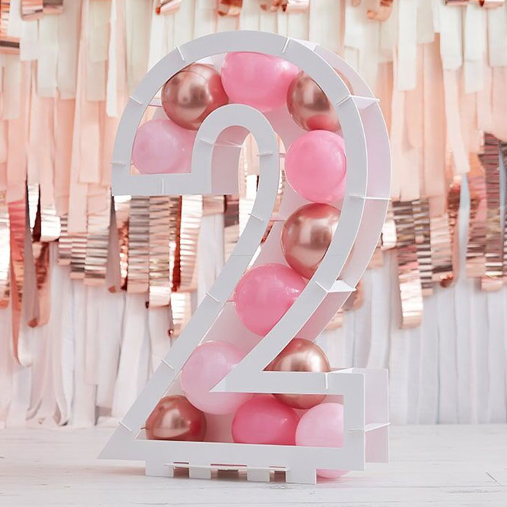 Balloon Mosaic Number  "2" Stand 