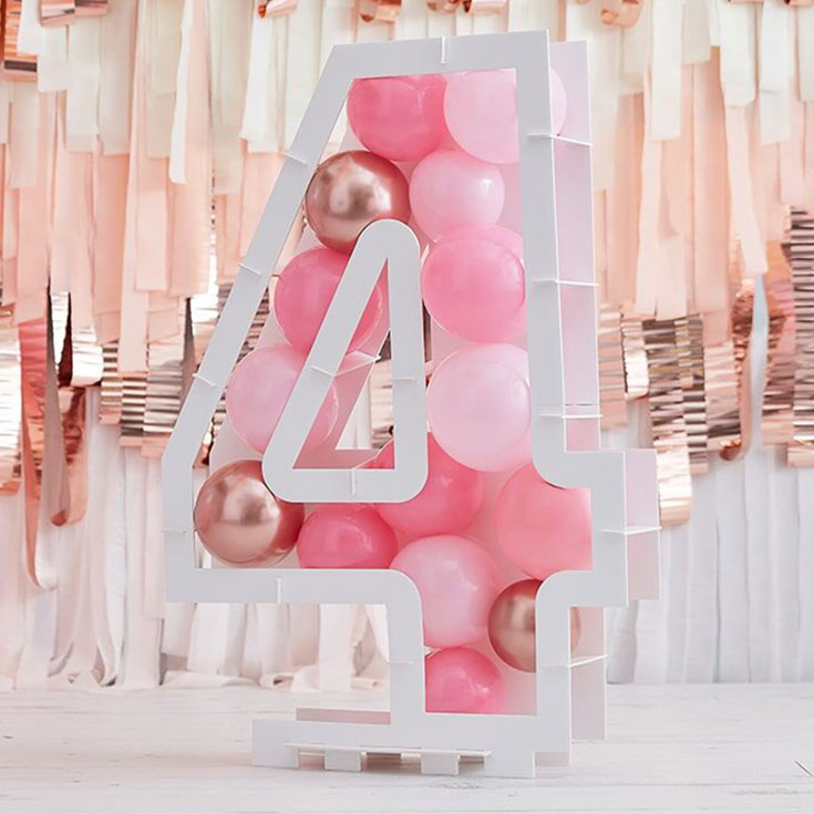 Balloon Mosaic Number  "4" Stand 