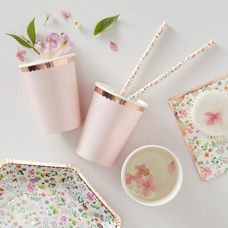 8 Ditsy Floral Cups