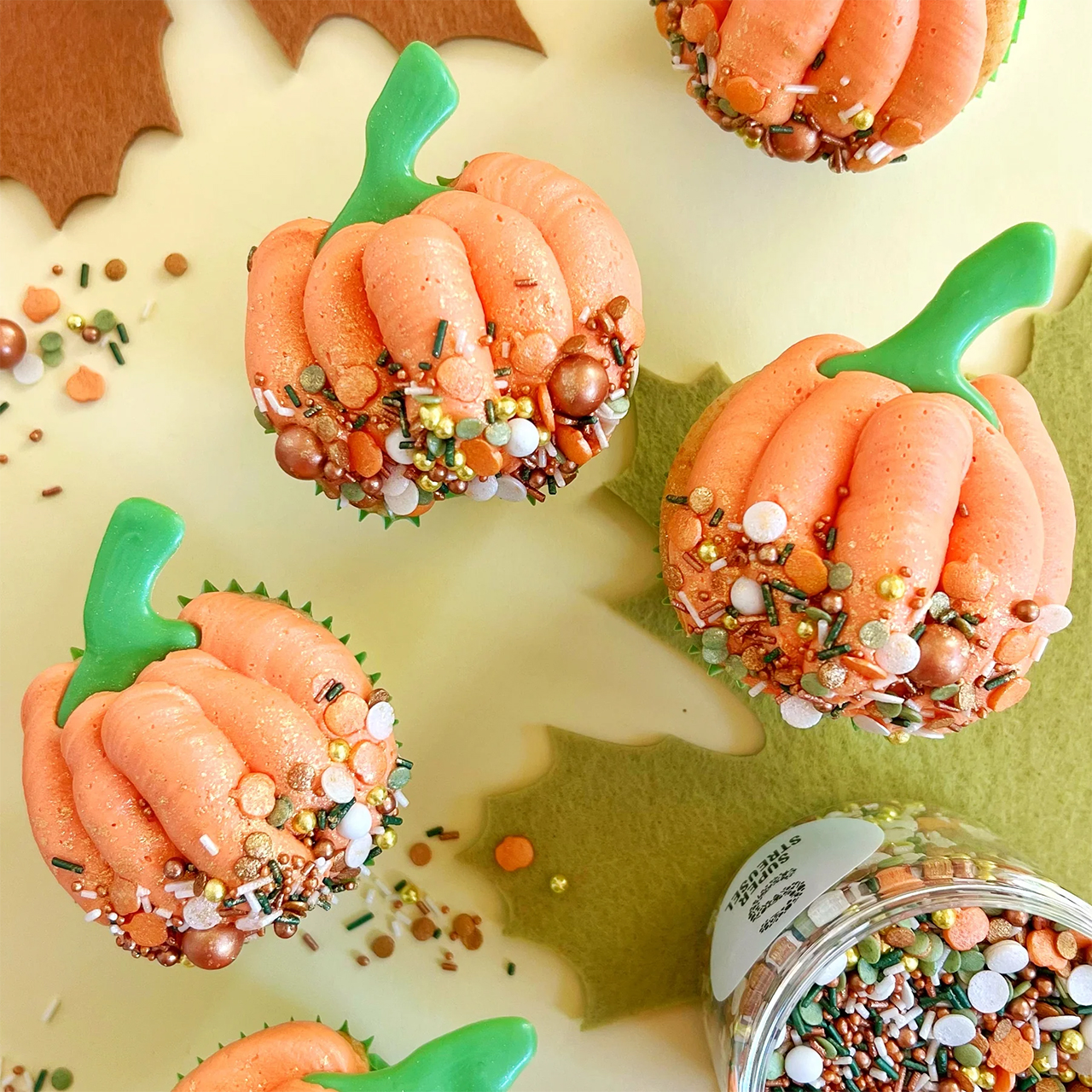 Cake Decorating Set - Cosy Pumpkin