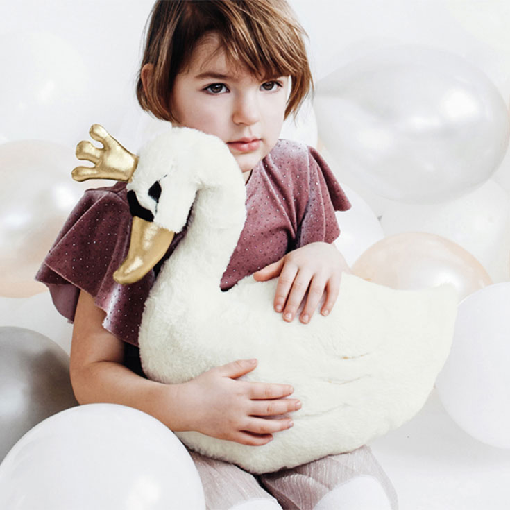 Lovely Swan Cuddly Toy
