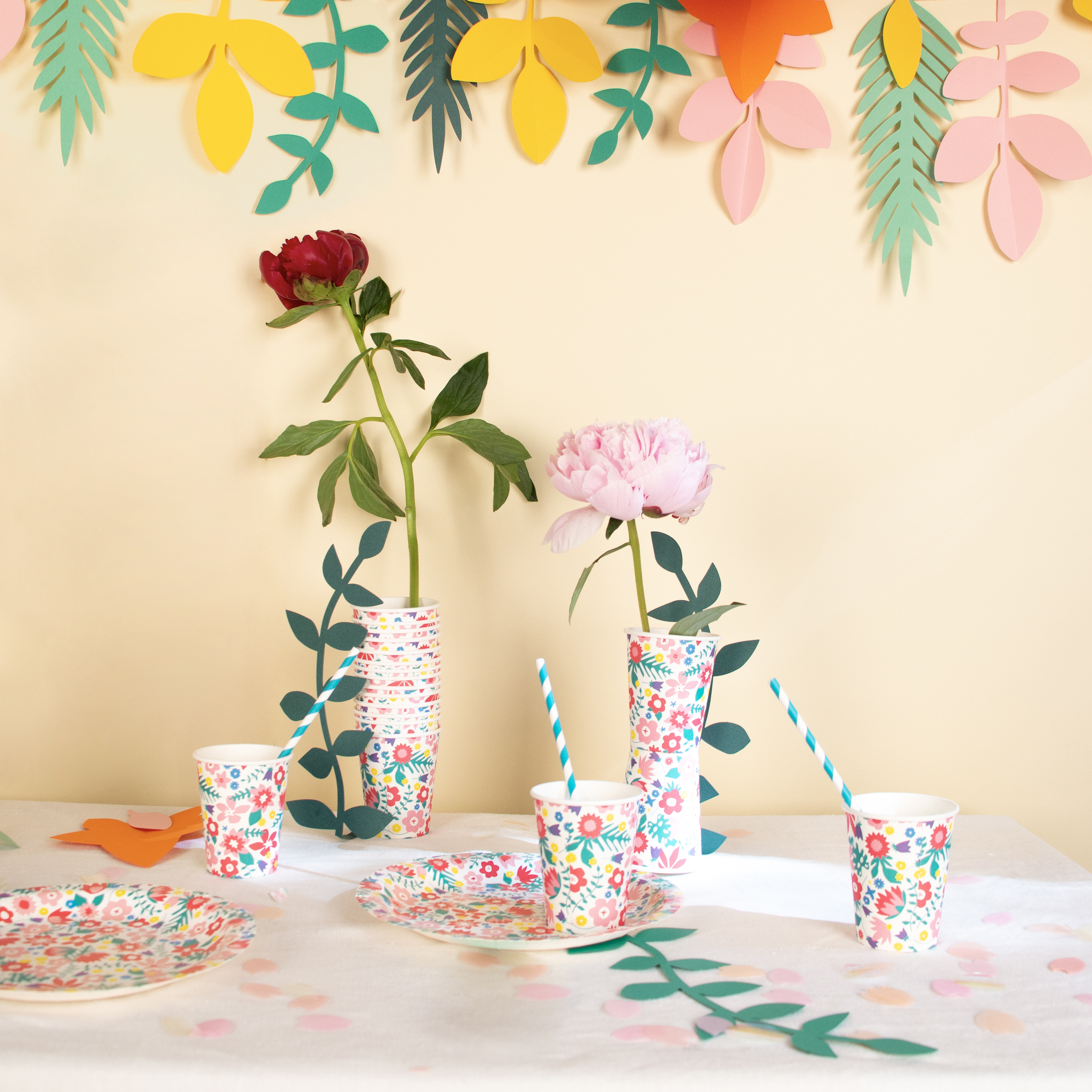 8 Bright Flowers Cups