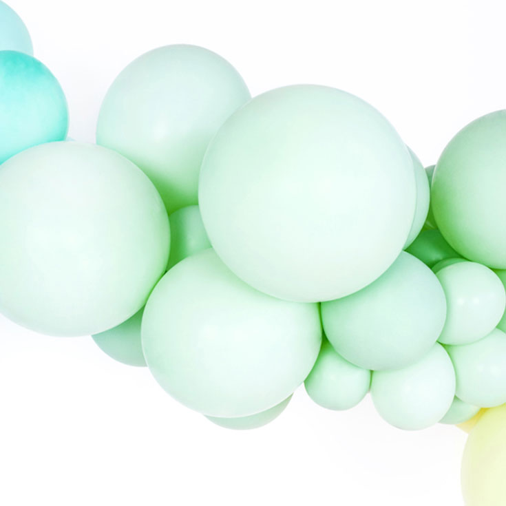 10 Pistachio Green Balloons